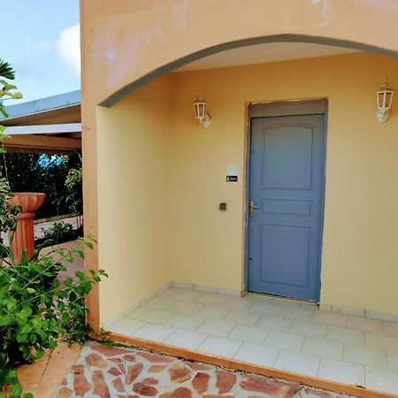 Le Nil Appartement Cosy Tout Confort Baie-Mahault Exterior foto